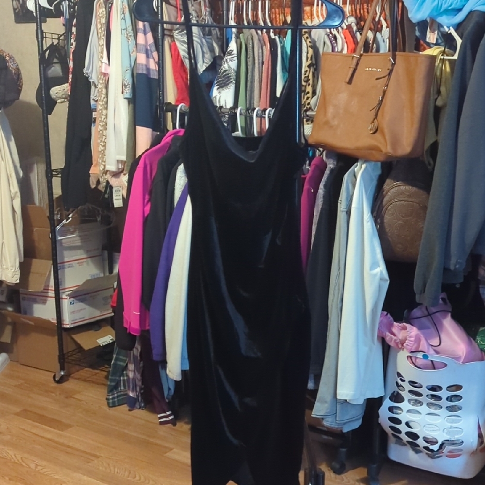 CHNGE Black Dress